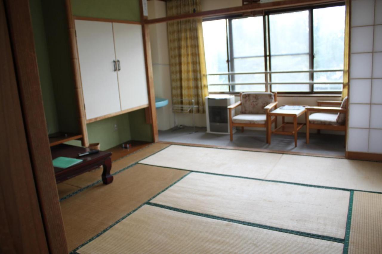 Hotel Cafe Cerisier栖里時絵 Myoko Exterior foto