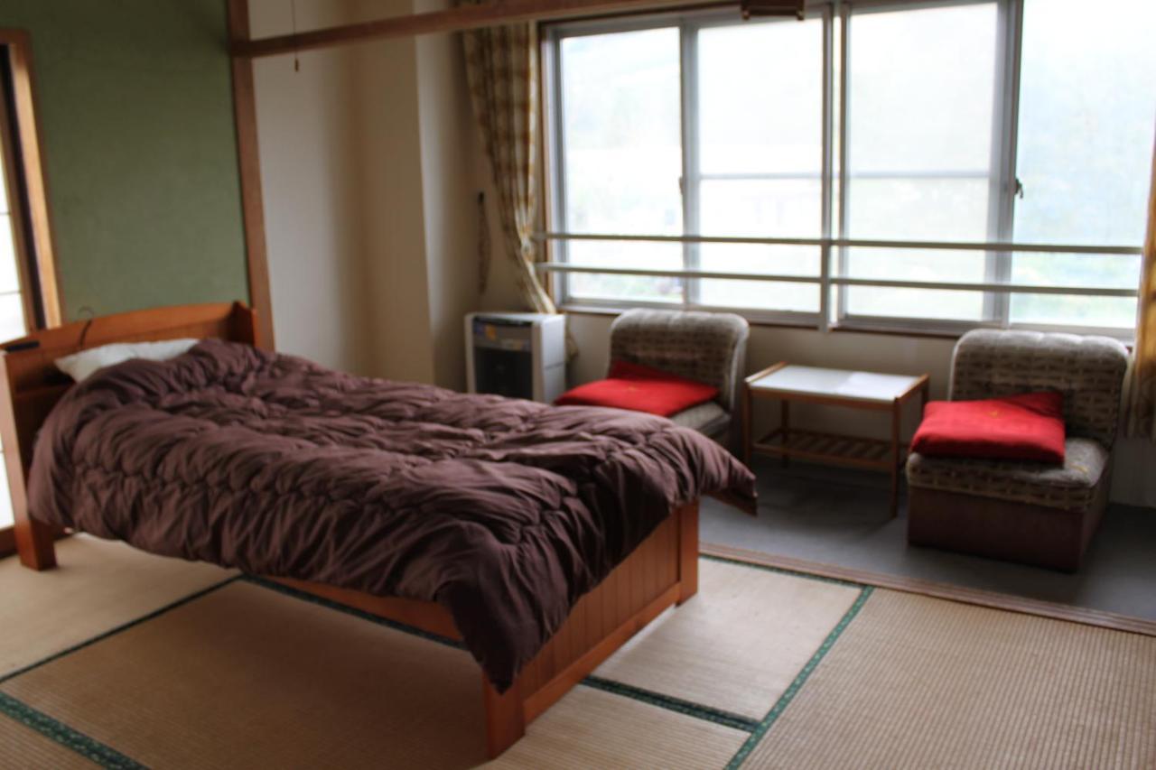 Hotel Cafe Cerisier栖里時絵 Myoko Exterior foto